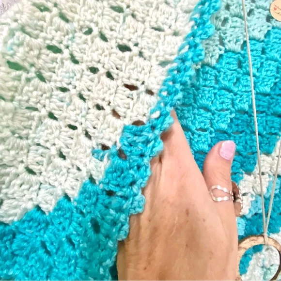 Artisan boho shrug cover up w prairie shabby chic country vibe - Picture 4 of 8